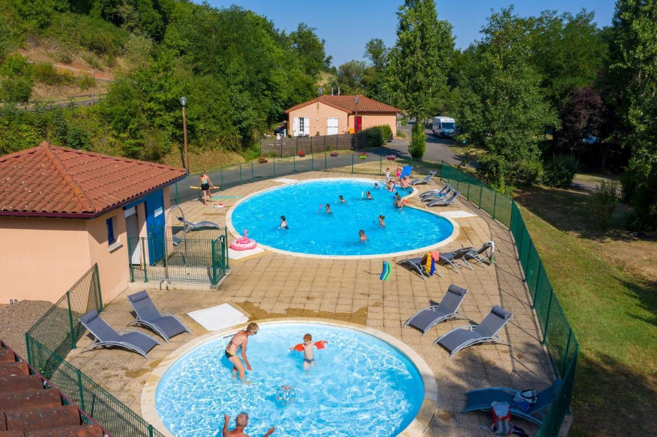 Camping De La Bageasse Brioude Bagian luar foto