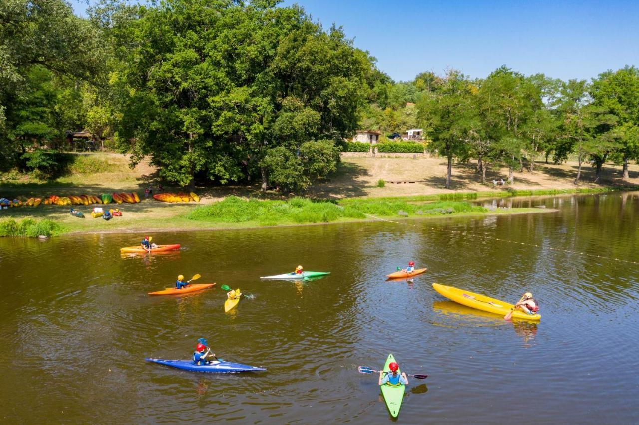 Camping De La Bageasse Brioude Bagian luar foto