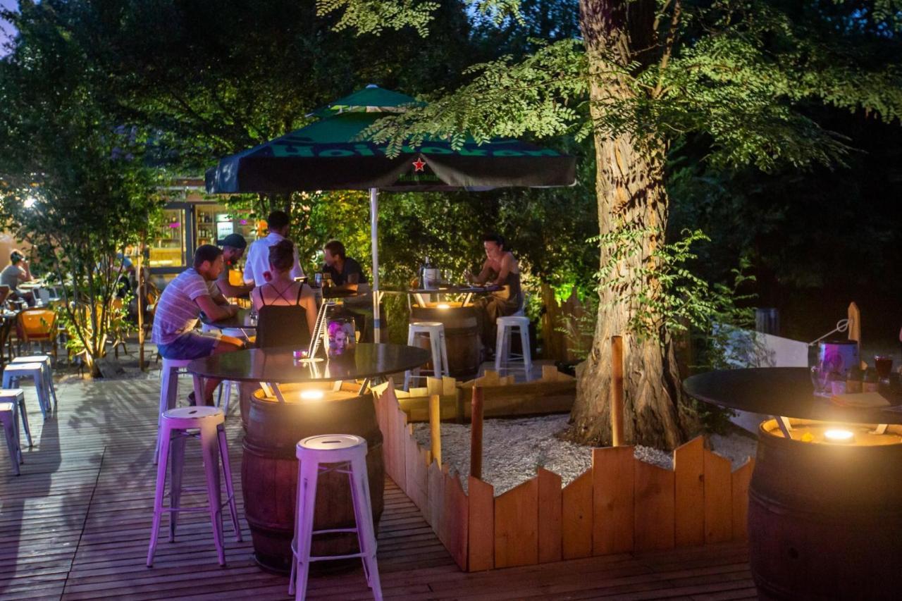 Camping De La Bageasse Brioude Bagian luar foto