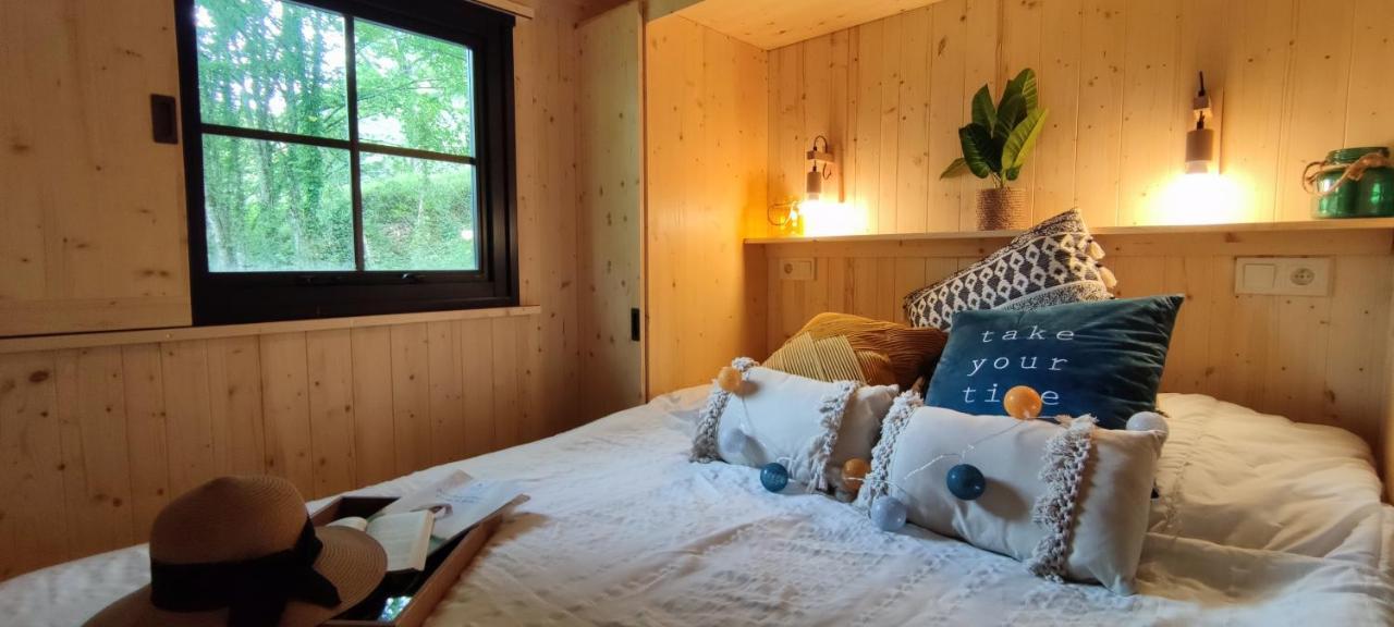 Camping De La Bageasse Brioude Bagian luar foto