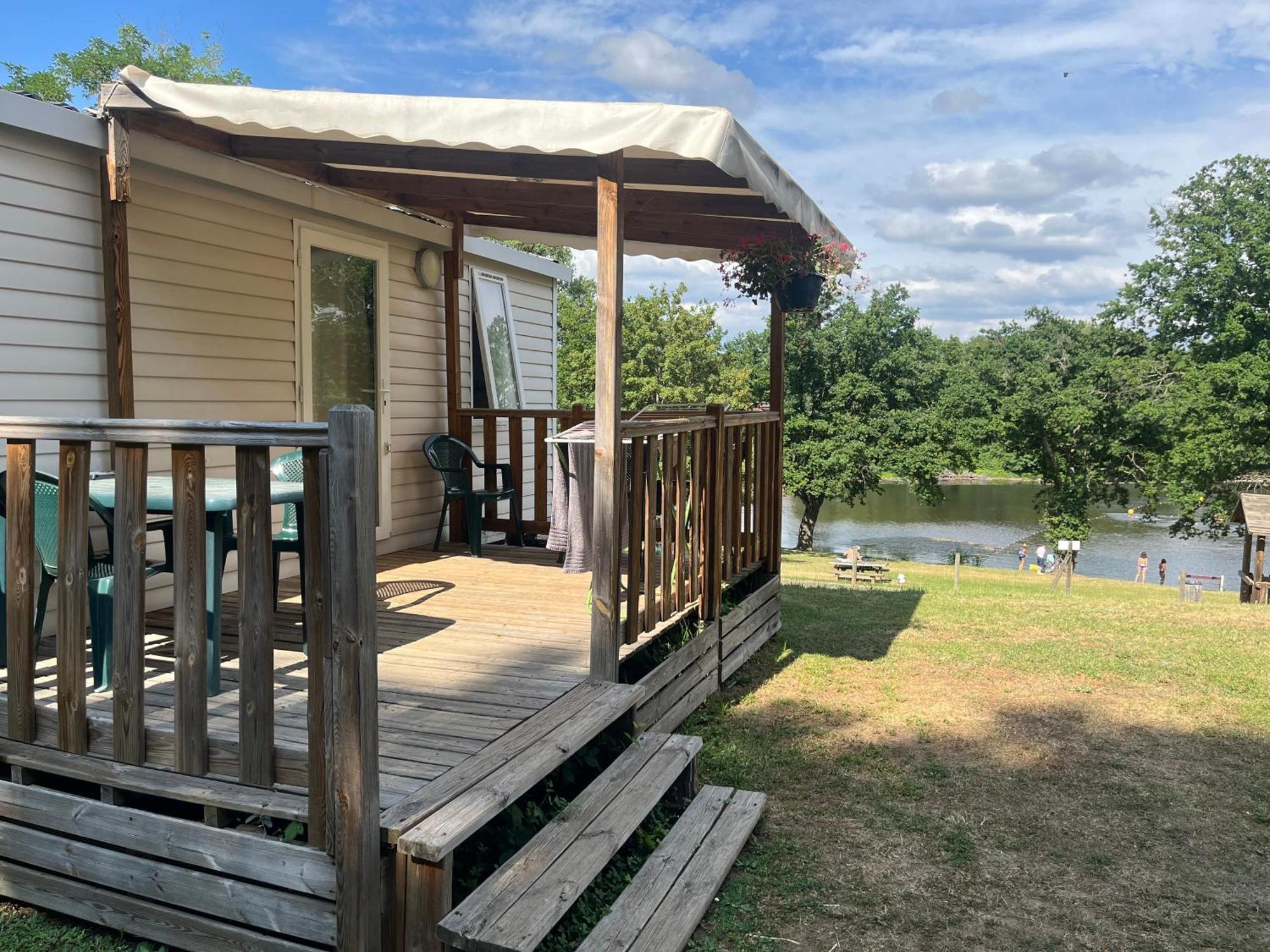 Camping De La Bageasse Brioude Bagian luar foto